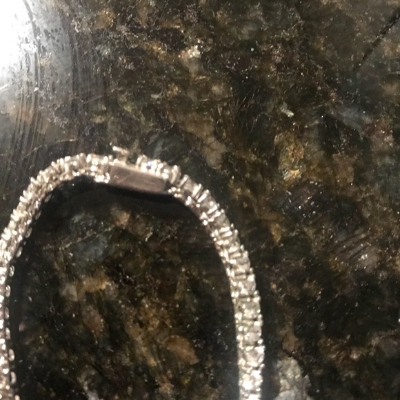 🎁✨ICE Tear Drop Necklace✨🎁 - Picture 6 of 8